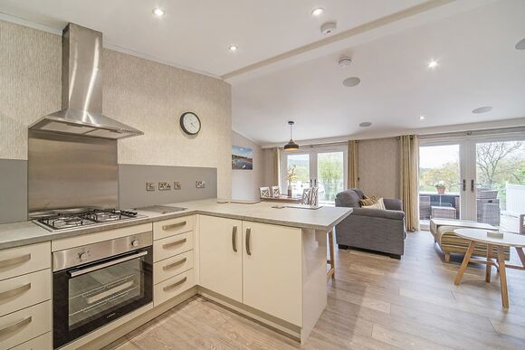 Bridewell Lodge - Llwyngwair Manor Holiday Park, Newport, Pembrokeshire