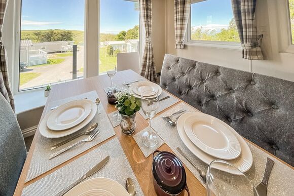 Sea View 2 Bed Hot Tub Holiday Lodge &ndash; Lyn Bay - Lynmouth Holiday Retreat, Lynton