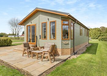 Lavender - Lode Hall Lodges, Three Holes, Nr Downham Market