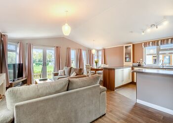 Chamomile - Lode Hall Lodges, Three Holes, Nr Downham Market
