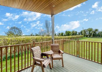 Willow Lodge - Lode Hall Lodges, Three Holes, Nr Downham Market