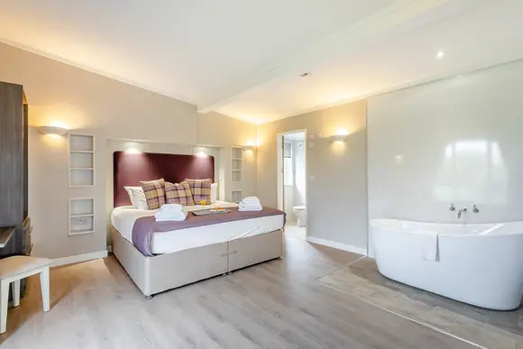 Willow Lodge - Lode Hall Lodges, Three Holes, Nr Downham Market