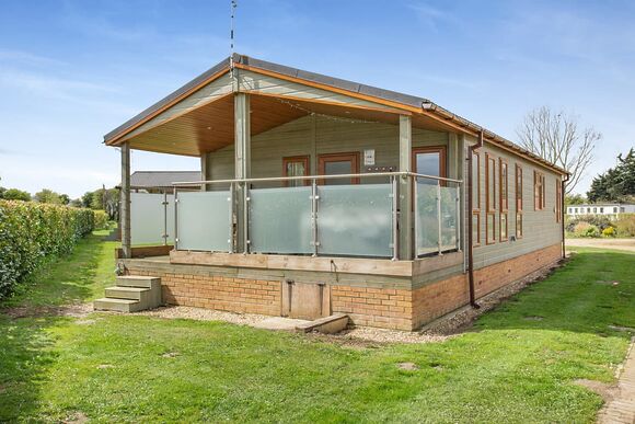 Lode Hall Lodges