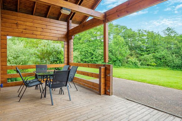 Springpools Retreat - Woodside Lodges Country Park, Ledbury