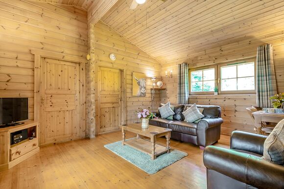 Robins Rest Lodge - Woodside Lodges Country Park, Ledbury