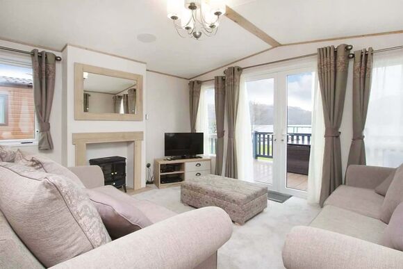 Platinum 2 Bed Caravan (Pet) - Loch Lomond Holiday Park, Inveruglas, Argyll