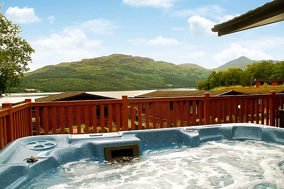 Classic 4 Bed Hot Tub Lodge Pet - Loch Lomond Holiday Park, Inveruglas, Argyll
