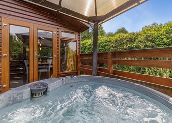 Bakewell Deluxe Lodge Pet - Longnor Wood Holiday Park, Longnor, Nr. Buxton