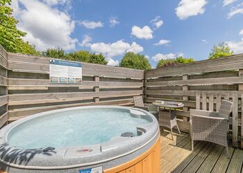 Manifold Caravan Pet - Longnor Wood Holiday Park, Longnor, Nr. Buxton