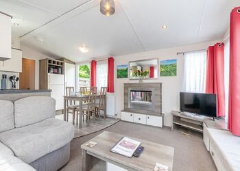 Manifold Caravan Pet - Longnor Wood Holiday Park, Longnor, Nr. Buxton