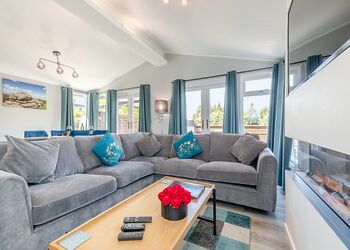 Chatsworth Superior Pet Friendly - Longnor Wood Holiday Park, Longnor, Nr. Buxton