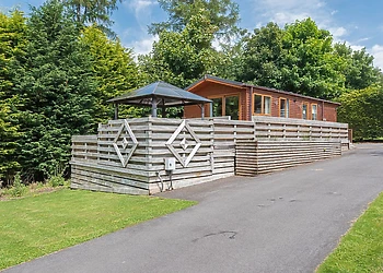 Buxton Lodges with Hot Tub 