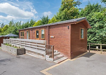 Buxton Lodges with Hot Tub 