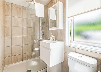 Buxton Lodges with Hot Tub 