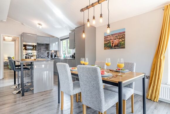 Bakewell Deluxe Lodge Pet - Longnor Wood Holiday Park, Longnor, Nr. Buxton