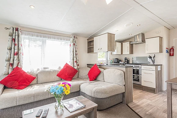 Manifold Pet Friendly Caravan with hot tub  