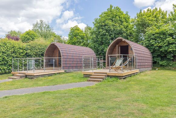 Dove Luxury Glamping Pod - Longnor Wood Holiday Park, Longnor, Nr. Buxton