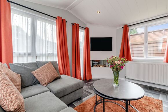 Buxton Lodge with Hot Tub - Longnor Wood Holiday Park, Longnor, Nr. Buxton