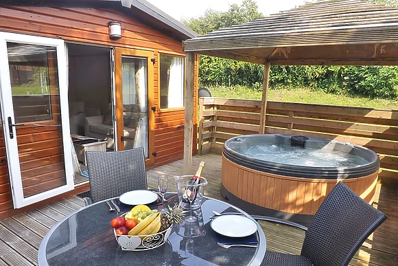 Peak Lodges with Hot Tub 