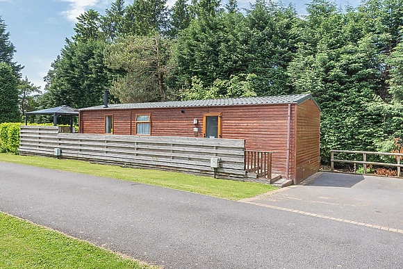 Peak Lodges with Hot Tub 