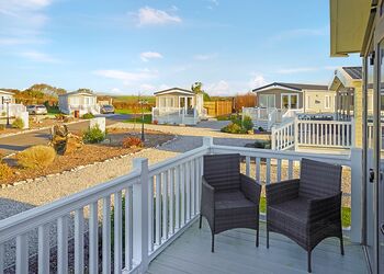 Amber Beach Deluxe - Looe Coastal Retreat, Looe