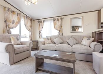 Lime Shore Deluxe - Looe Coastal Retreat, Looe