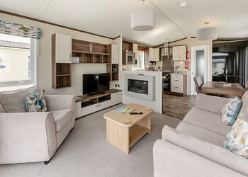Sandy Pebble Deluxe (Pet) - Looe Coastal Retreat, Looe