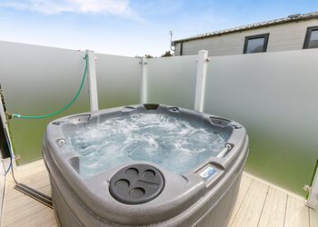Cedar Drift Deluxe - Looe Coastal Retreat, Looe