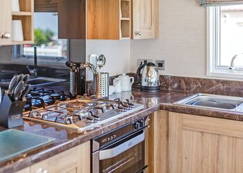 Coral Cove Deluxe 2 - Looe Coastal Retreat, Looe