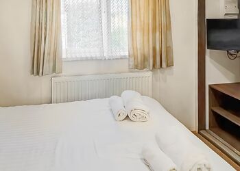 Capri Shore Deluxe - Looe Coastal Retreat, Looe