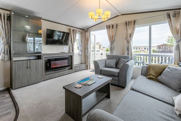Lime Shore - Looe Coastal Retreat, Looe