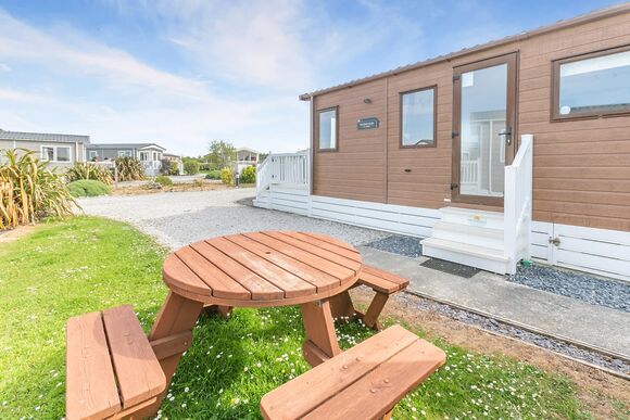 Coral Cove Deluxe - Looe Coastal Retreat, Looe