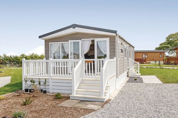 Lime Shore Deluxe - Looe Coastal Retreat, Looe