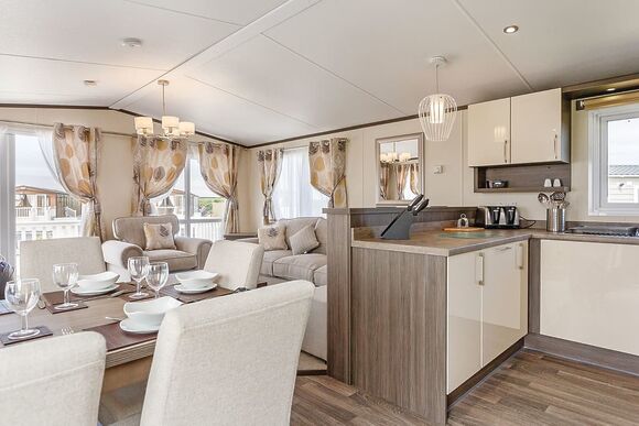 Lime Shore Deluxe - Looe Coastal Retreat, Looe