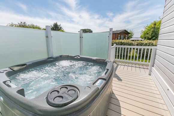 Ruby Wave Deluxe - Looe Coastal Retreat, Looe