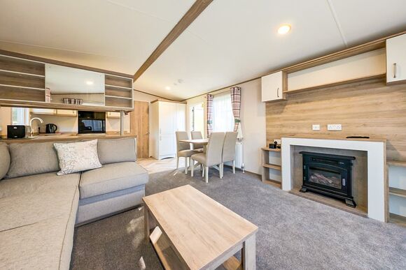 2 bedroom Gold Caravan - Lowther Park, Eamont Bridge