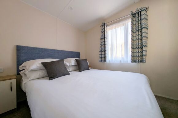 2 Bedroom Zest Silver Caravan - Lowther Park, Eamont Bridge