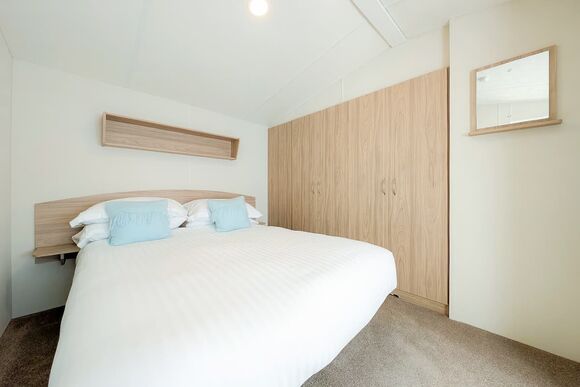 Silver 2 Bedroom Pet Friendly Caravan - Lowther Park, Eamont Bridge