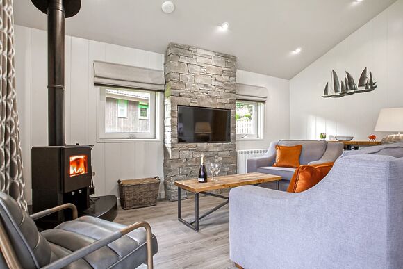 Signature Lodge 3 bed (Pet) -  Loch Tay Highland Lodge Park, Killin