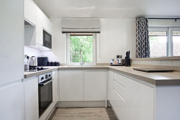 Signature Lodge 3 bed (Pet) -  Loch Tay Highland Lodge Park, Killin