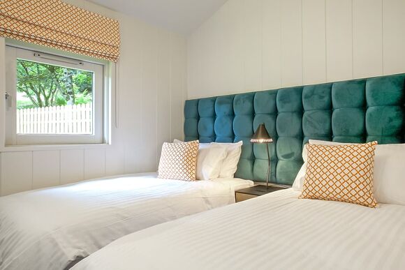 Signature Lodge 3 bed (Pet) -  Loch Tay Highland Lodge Park, Killin