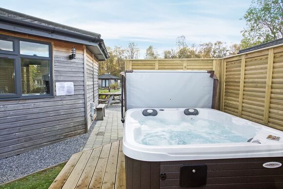 Cabin 1 bed HT -  Loch Tay Highland Lodge Park, Killin