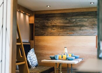 Hillside Cabin - Love2Stay Mid Wales, Newtown