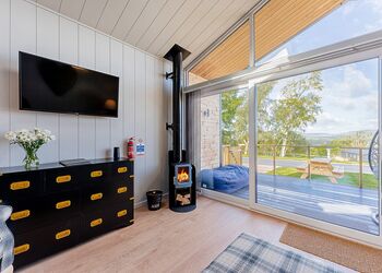 Black Barn 2 - Love2Stay Mid Wales, Newtown