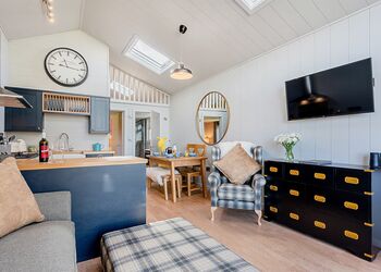 Black Barn 2 - Love2Stay Mid Wales, Newtown