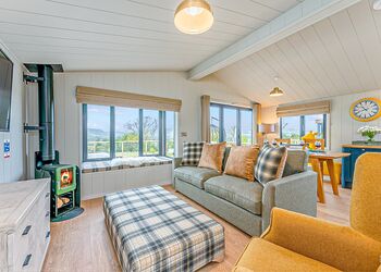 Wren&rsquo;s Nest 3 - Love2Stay Mid Wales, Newtown