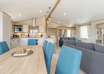 Caernarfon - Love2Stay Mid Wales, Newtown