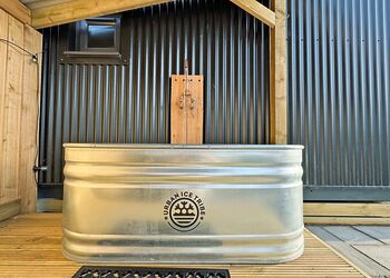 Retreat Lodge - Love2Stay Mid Wales, Newtown