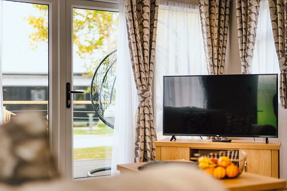 Woodland Lodge 3 - Love2Stay Mid Wales, Newtown