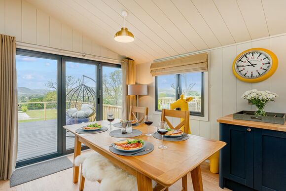 Wren&rsquo;s Nest 3 - Love2Stay Mid Wales, Newtown